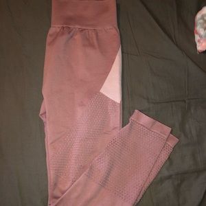 Demi Lovato Fabletics Leggings